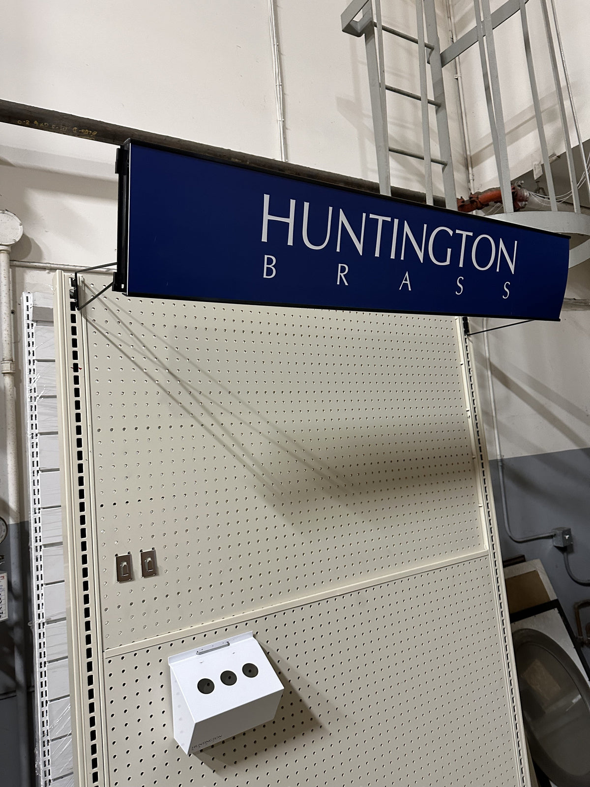 Gondola Upright Sign Topper Sign Holder -36" — screengemsinc