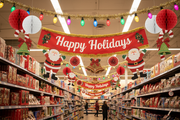 Christmas Display Decorating Kit 20-Piece Retail Lifestyle